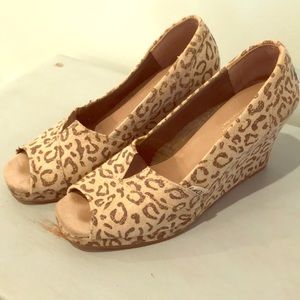Toms wedges